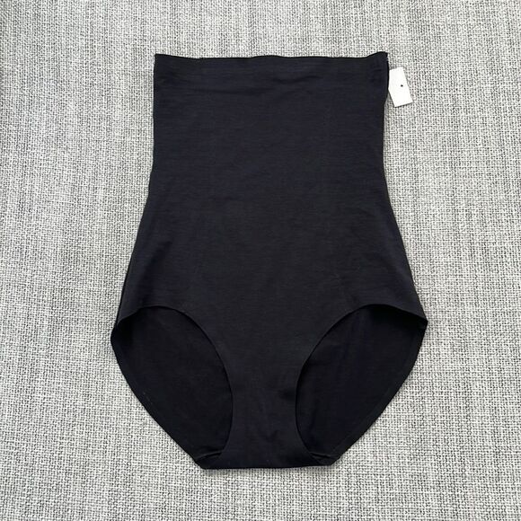 Wacoal Beyond Naked‎ Shaping Briefs Black Size Medium - Picture 2 of 5